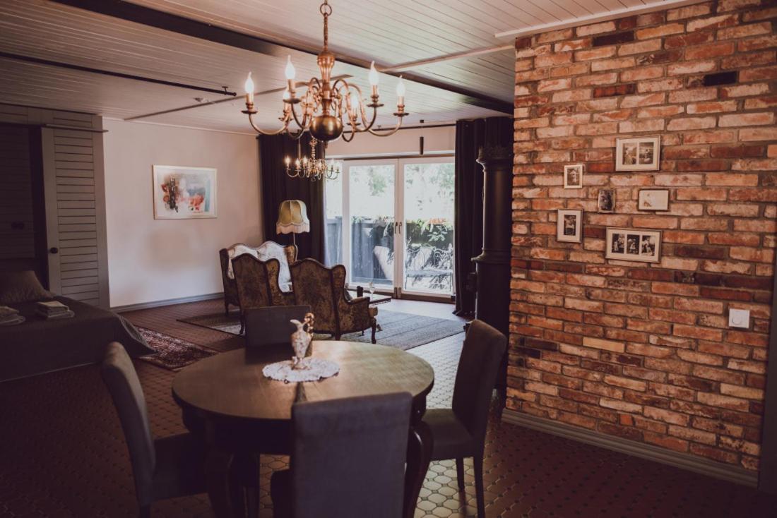 Saha Kluba Apartamenti Kuldīga Extérieur photo